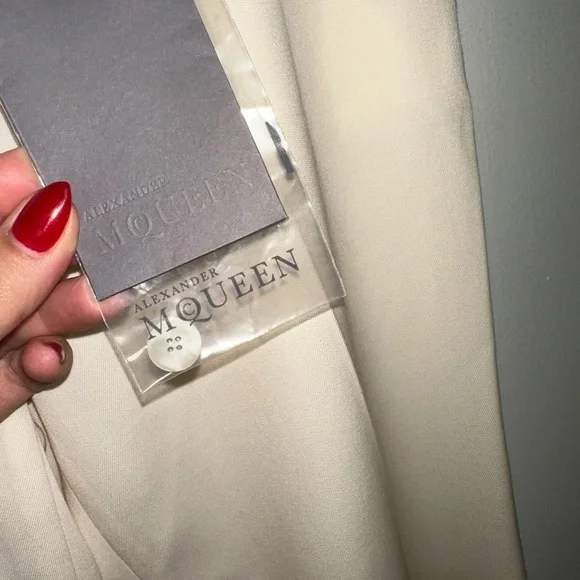 NWT Alexander MCQUEEN Crepe Ivory bootcut pants Size 44 (US8) - Picture 9 of 12